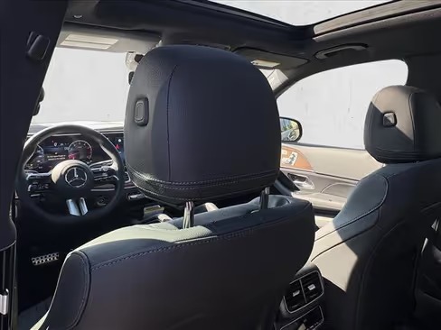 صورة السيارة