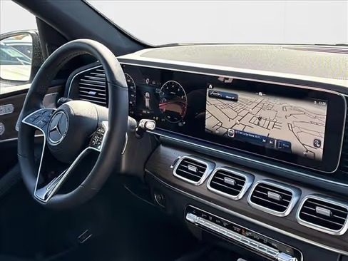 صورة السيارة