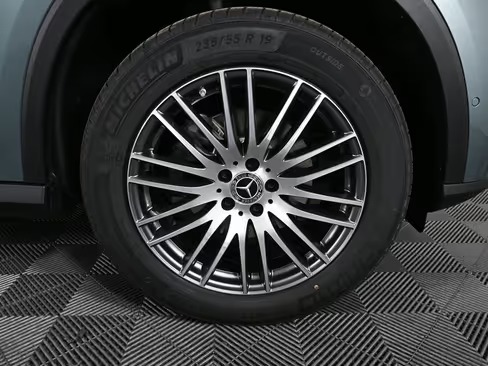 صورة السيارة