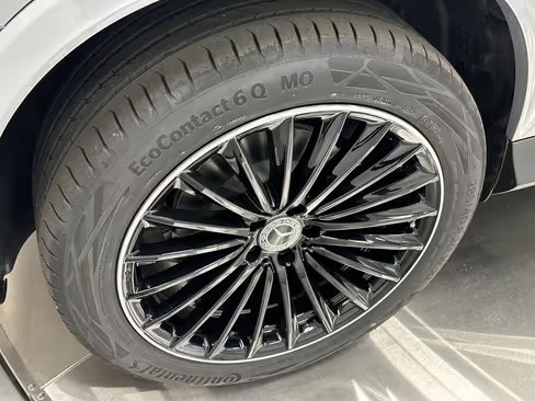 صورة السيارة