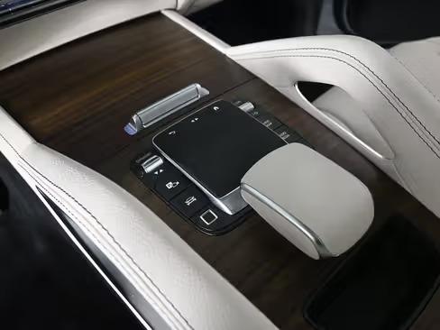 صورة السيارة