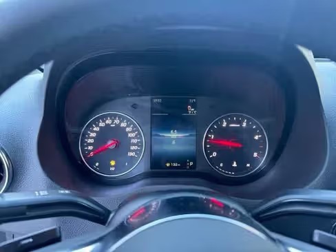 صورة السيارة