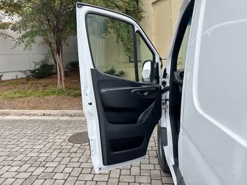 صورة السيارة