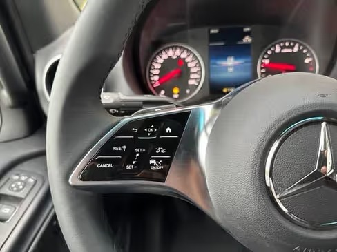 صورة السيارة