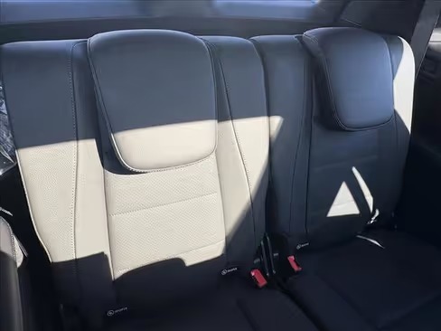 صورة السيارة