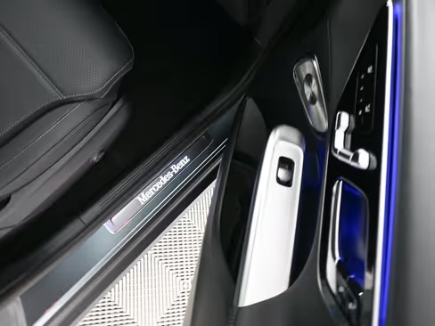 صورة السيارة