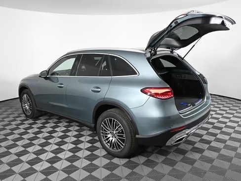 صورة السيارة