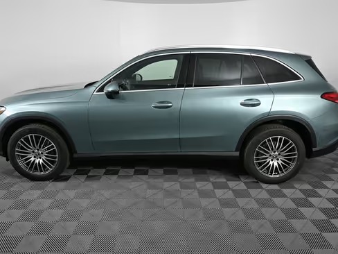 صورة السيارة