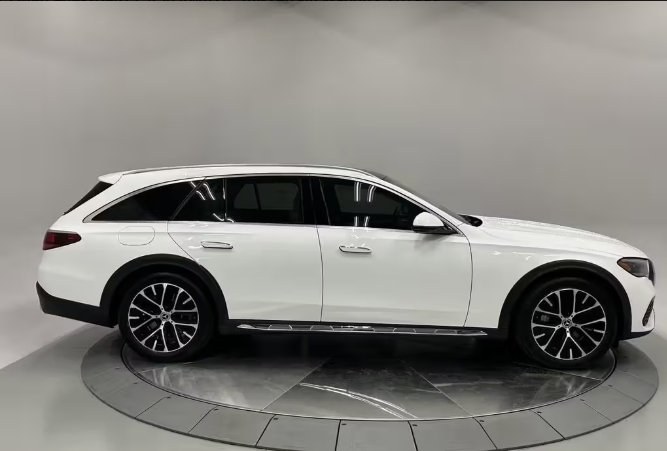 صورة السيارة