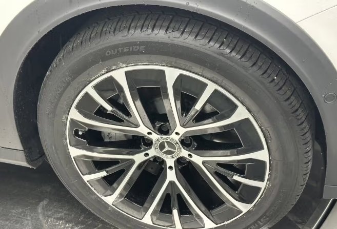 صورة السيارة