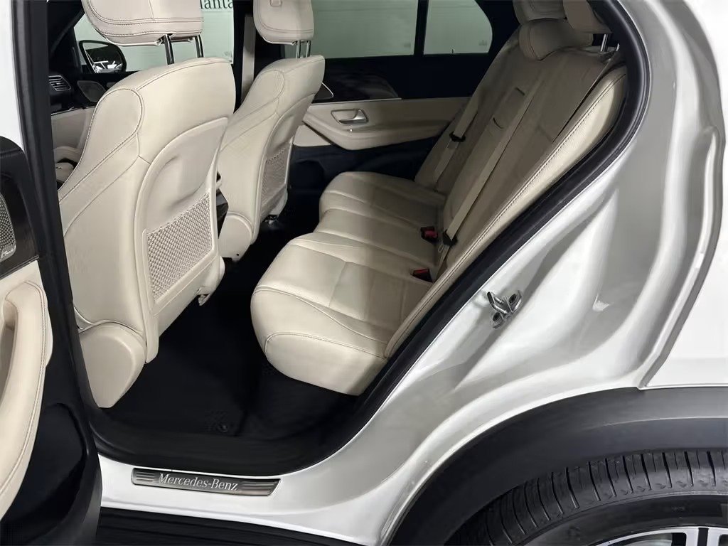 صورة السيارة