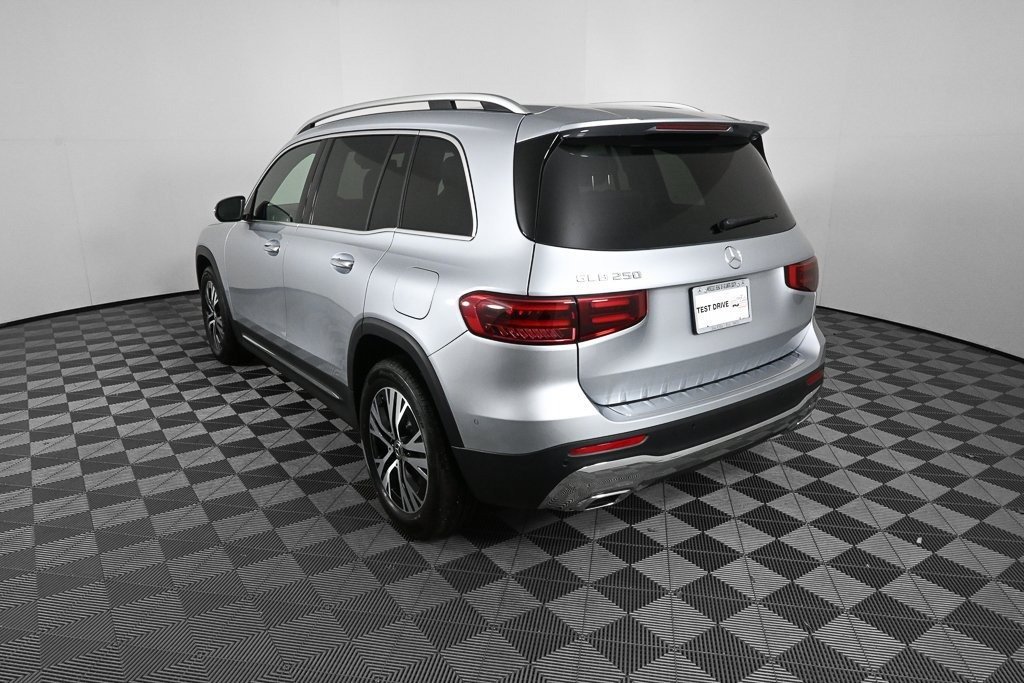 صورة السيارة