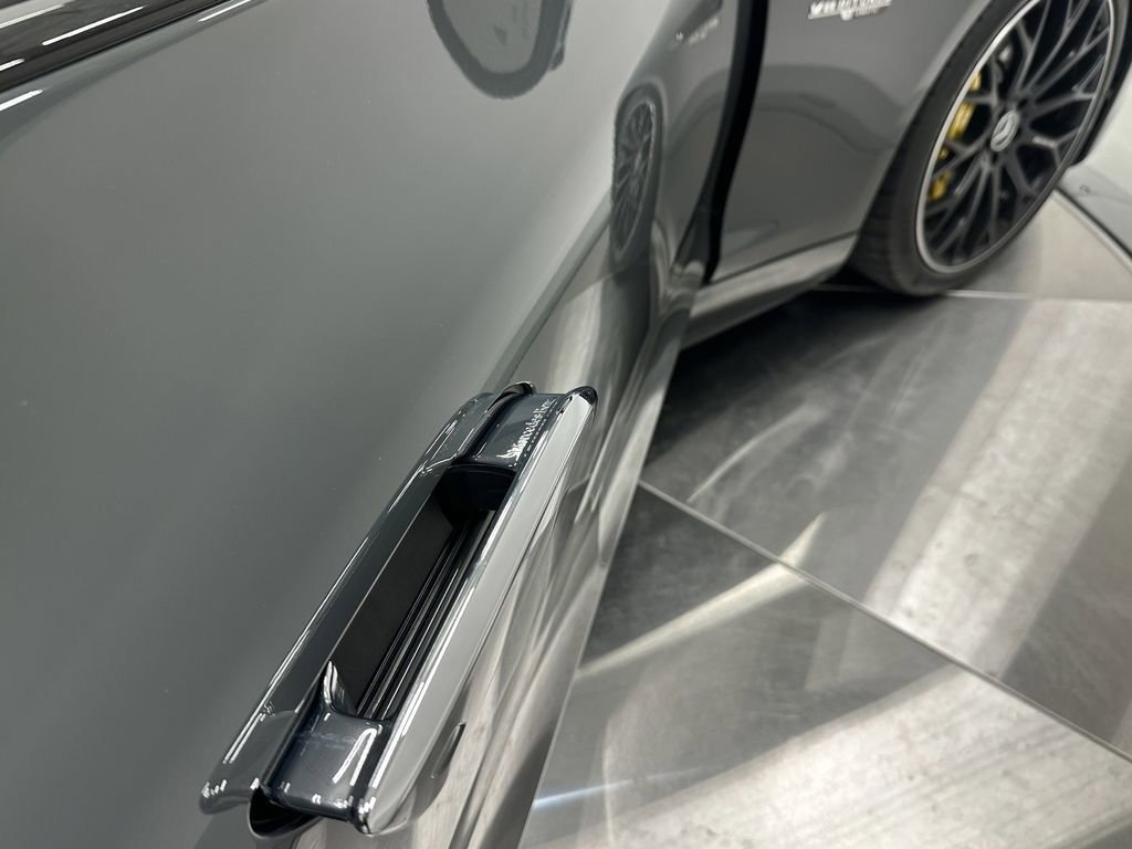 صورة السيارة