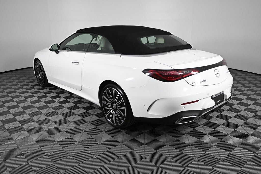 صورة السيارة