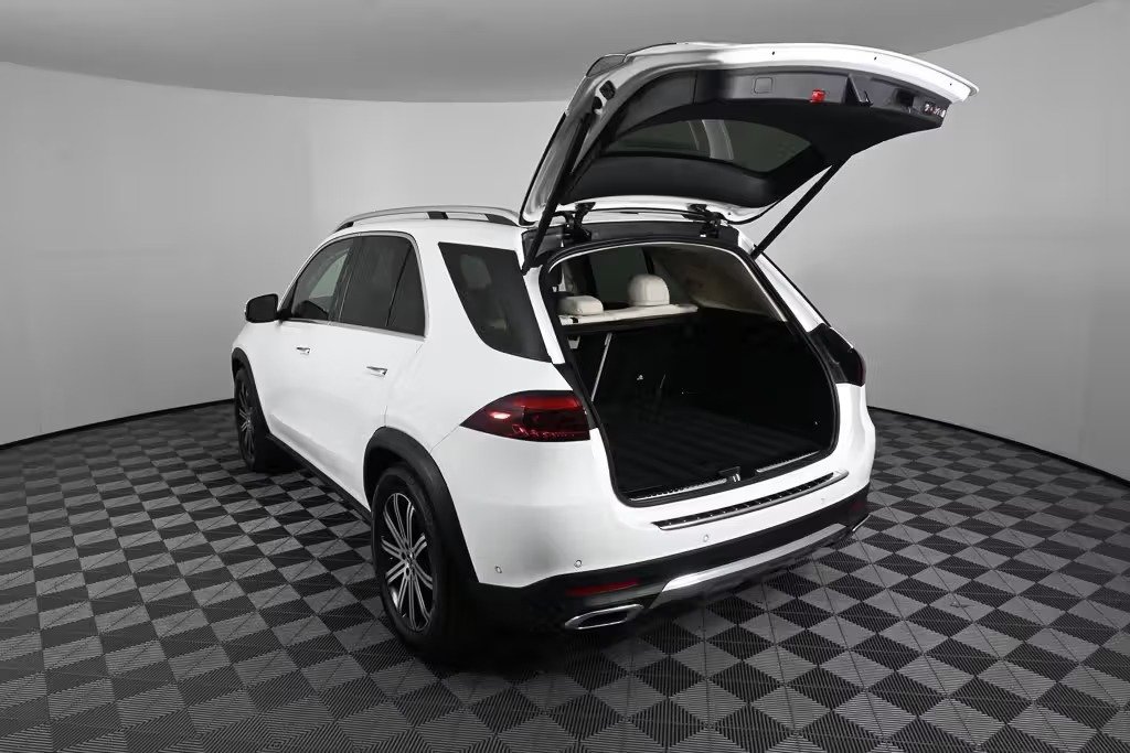 صورة السيارة