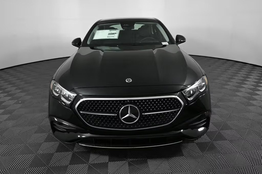 صورة السيارة