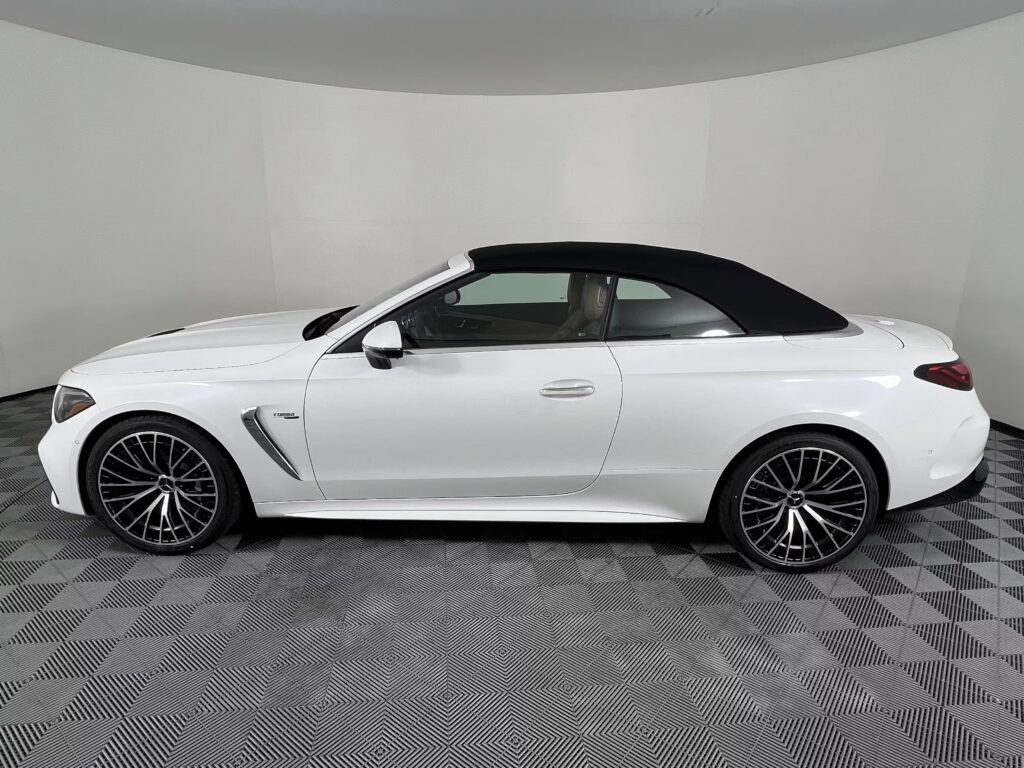 صورة السيارة