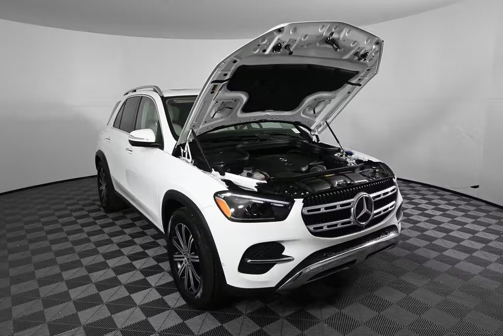 صورة السيارة