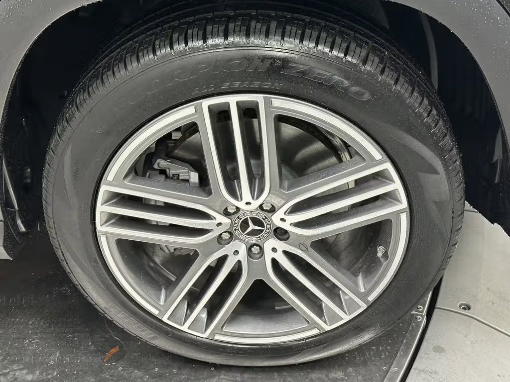 صورة السيارة