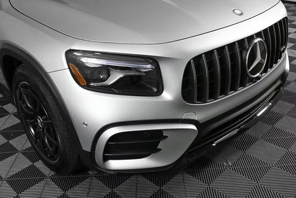 صورة السيارة