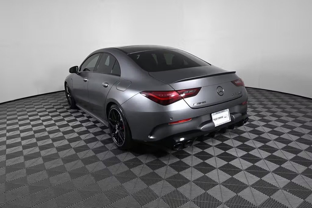 صورة السيارة