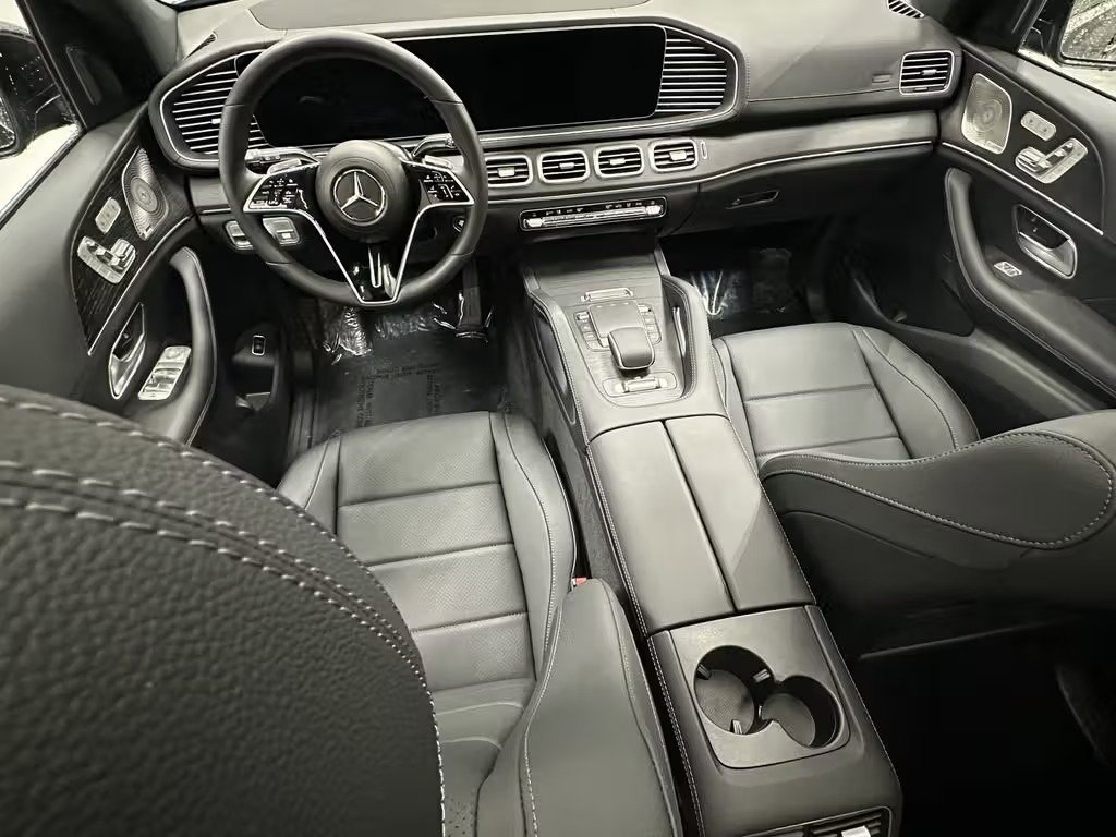 صورة السيارة