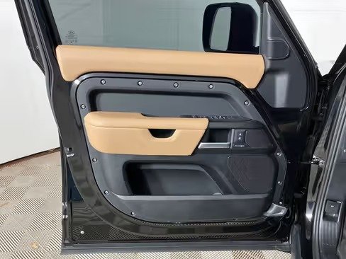 صورة السيارة