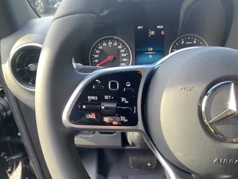 صورة السيارة