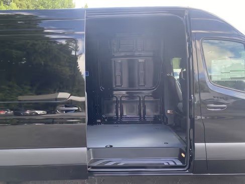 صورة السيارة