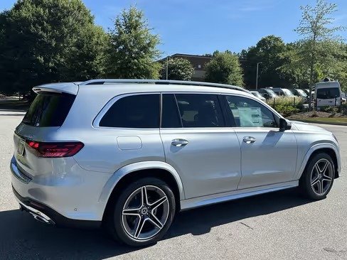 صورة السيارة