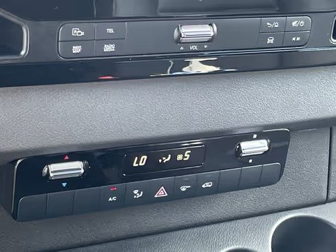 صورة السيارة