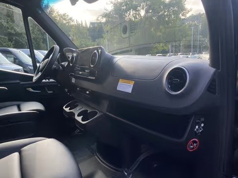 صورة السيارة