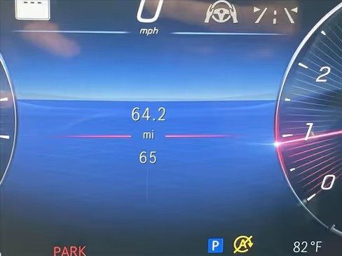 صورة السيارة