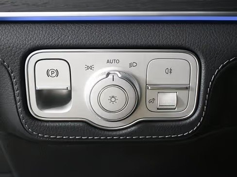 صورة السيارة