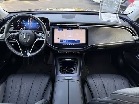 صورة السيارة