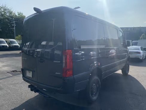 صورة السيارة