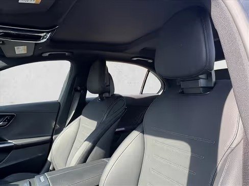 صورة السيارة