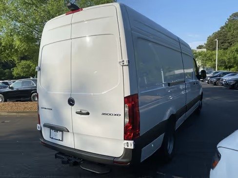 صورة السيارة