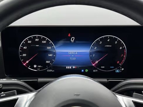 صورة السيارة