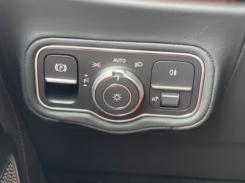 صورة السيارة