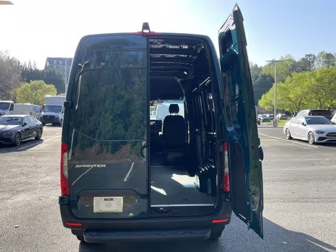 صورة السيارة