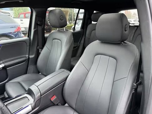 صورة السيارة