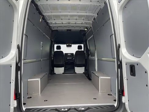 صورة السيارة