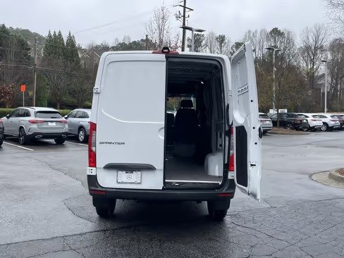 صورة السيارة