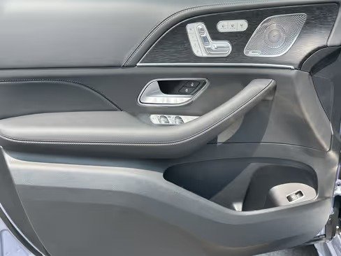 صورة السيارة