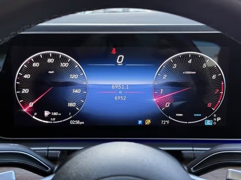 صورة السيارة