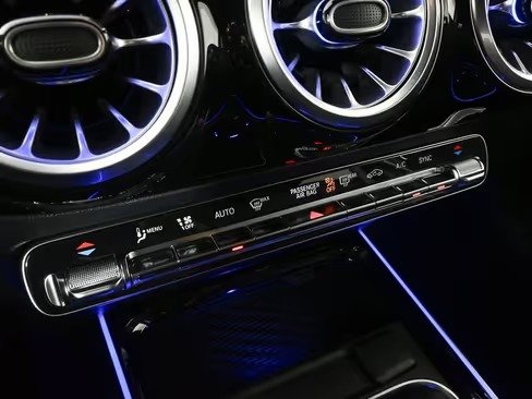 صورة السيارة