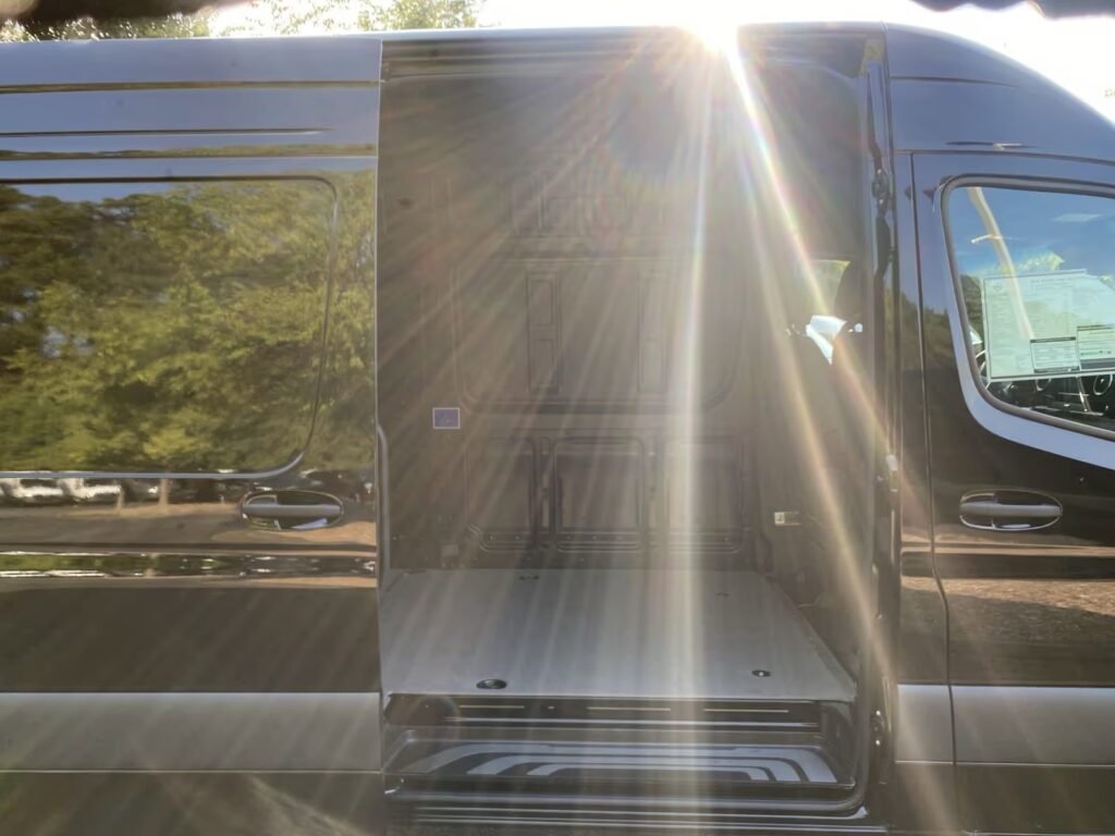 صورة السيارة