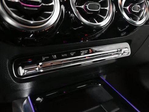 صورة السيارة