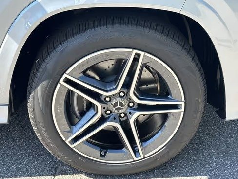 صورة السيارة